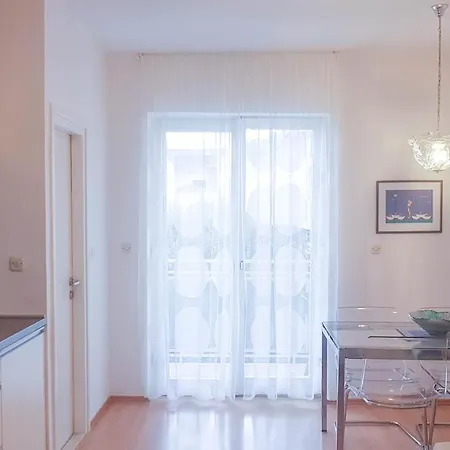 アパート Milin ザダル