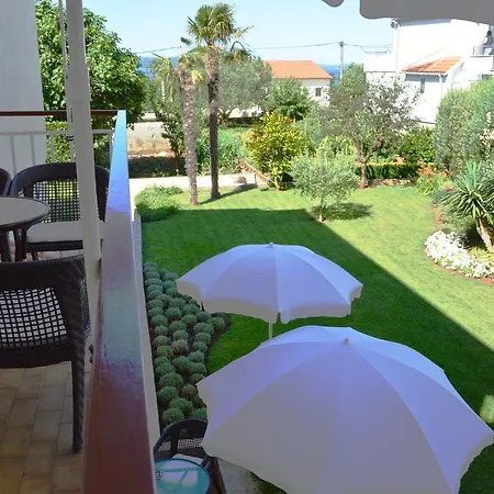 Milin アパート ザダル