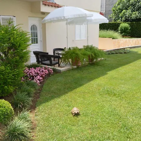 アパート Milin ザダル